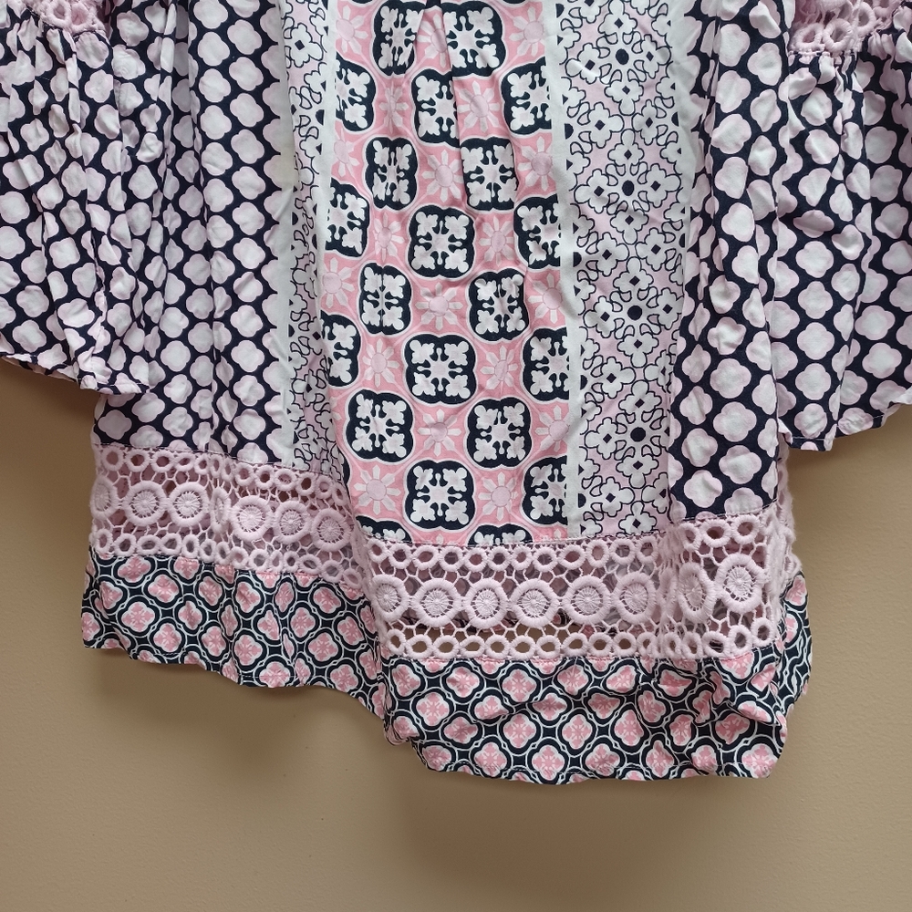 Crown & Ivy pink lacey sleeve top - M - Picture 7 of 9